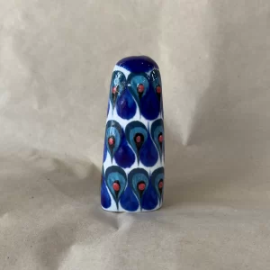 tall salt shaker 00K44